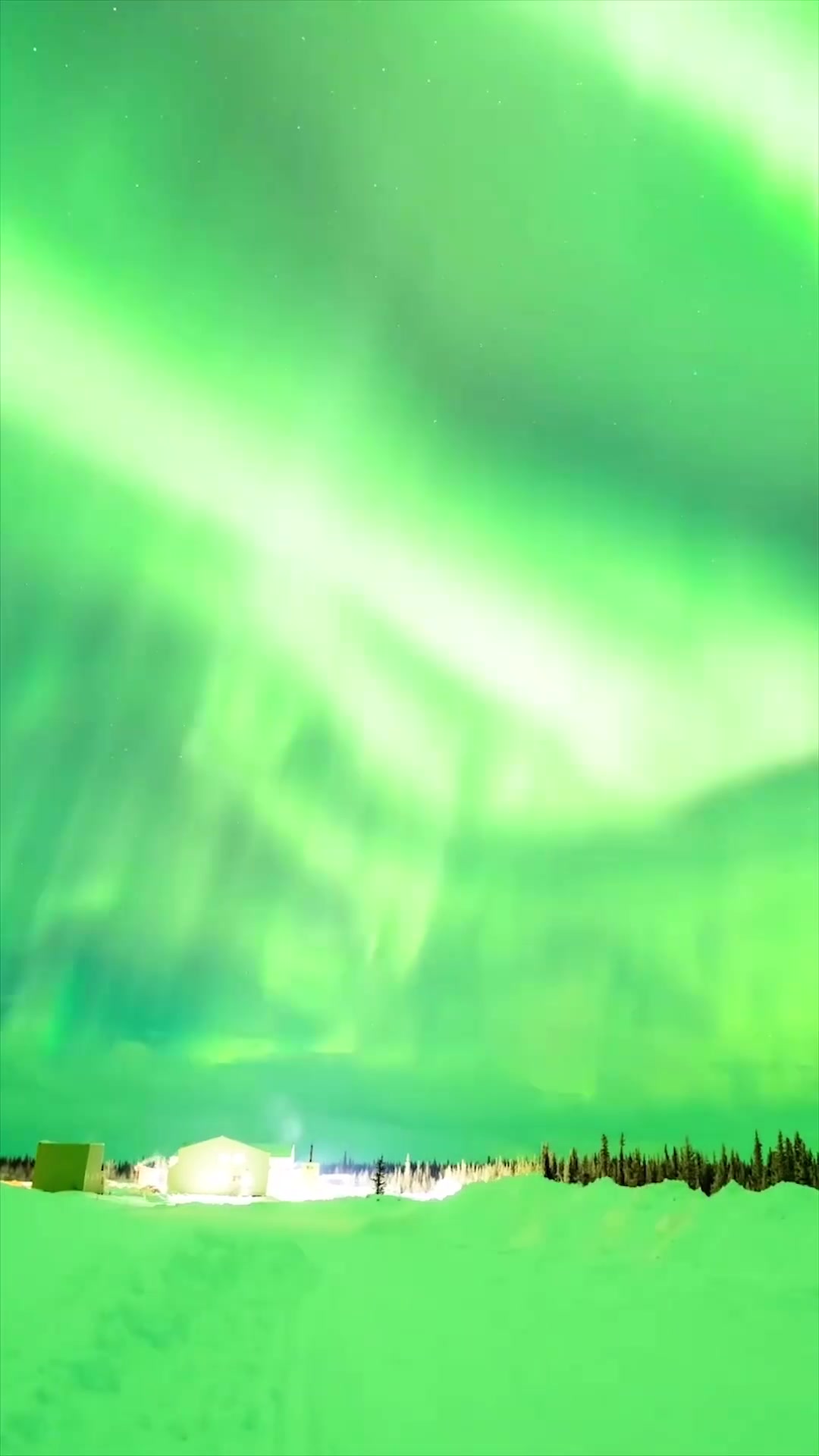 Aurora Borealis: Alaska's Green Lights Explosion