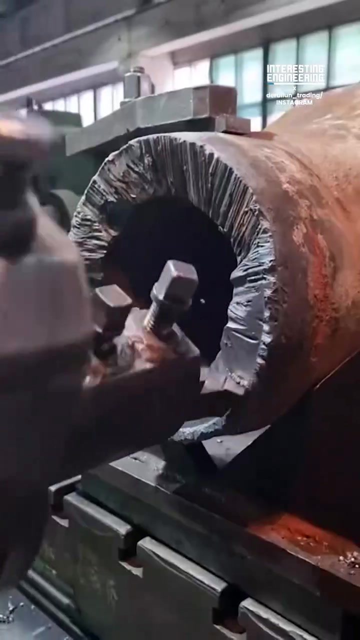 Metal Lathe Precision: Key to Industrial Metalworking