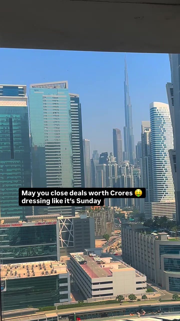 Exploring Dubai's Iconic Skyline from Above