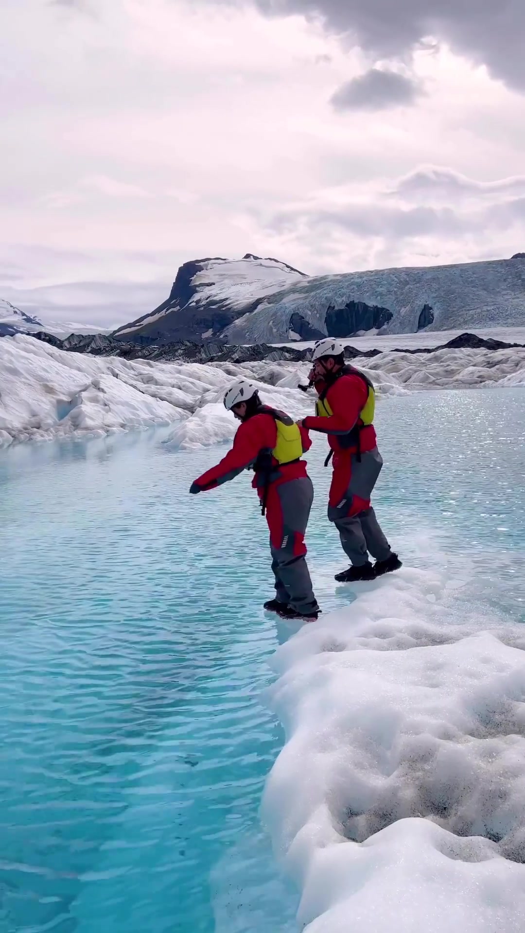 Paddleboarding Knik Glacier: Alaska's Ice Adventure