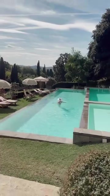 Discover the Art of Luxury Poolside Living