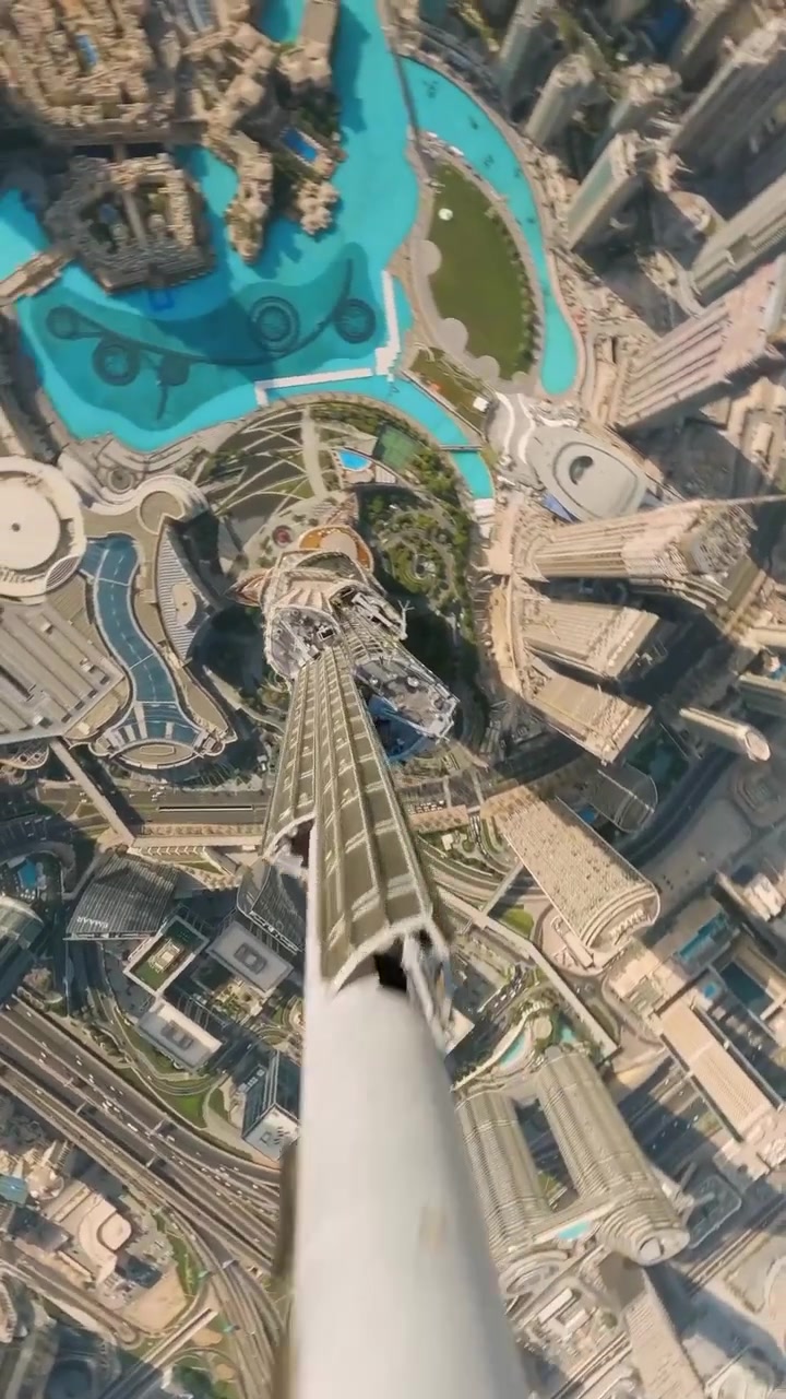 Dubai Aerial View: Burj Khalifa and Fountain